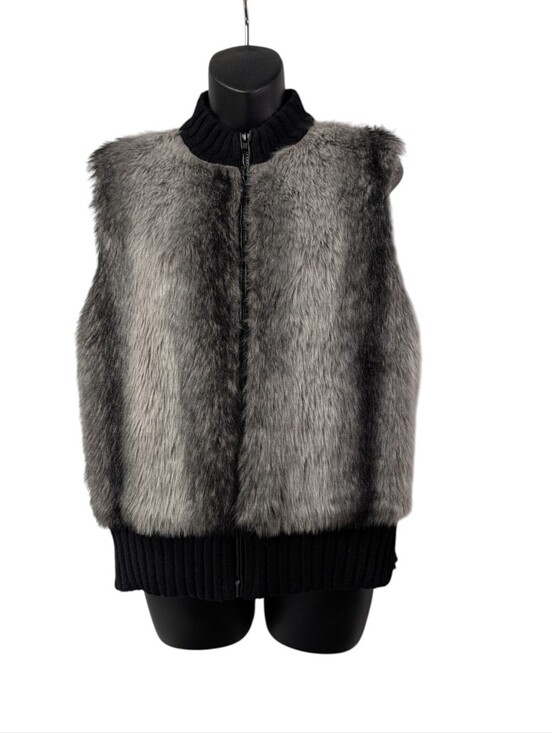 Tiara Jackets & Blazers - Tiara Gray Faux Fur Vest Women's Size L Black Knit Ribbed Zip Up Collared